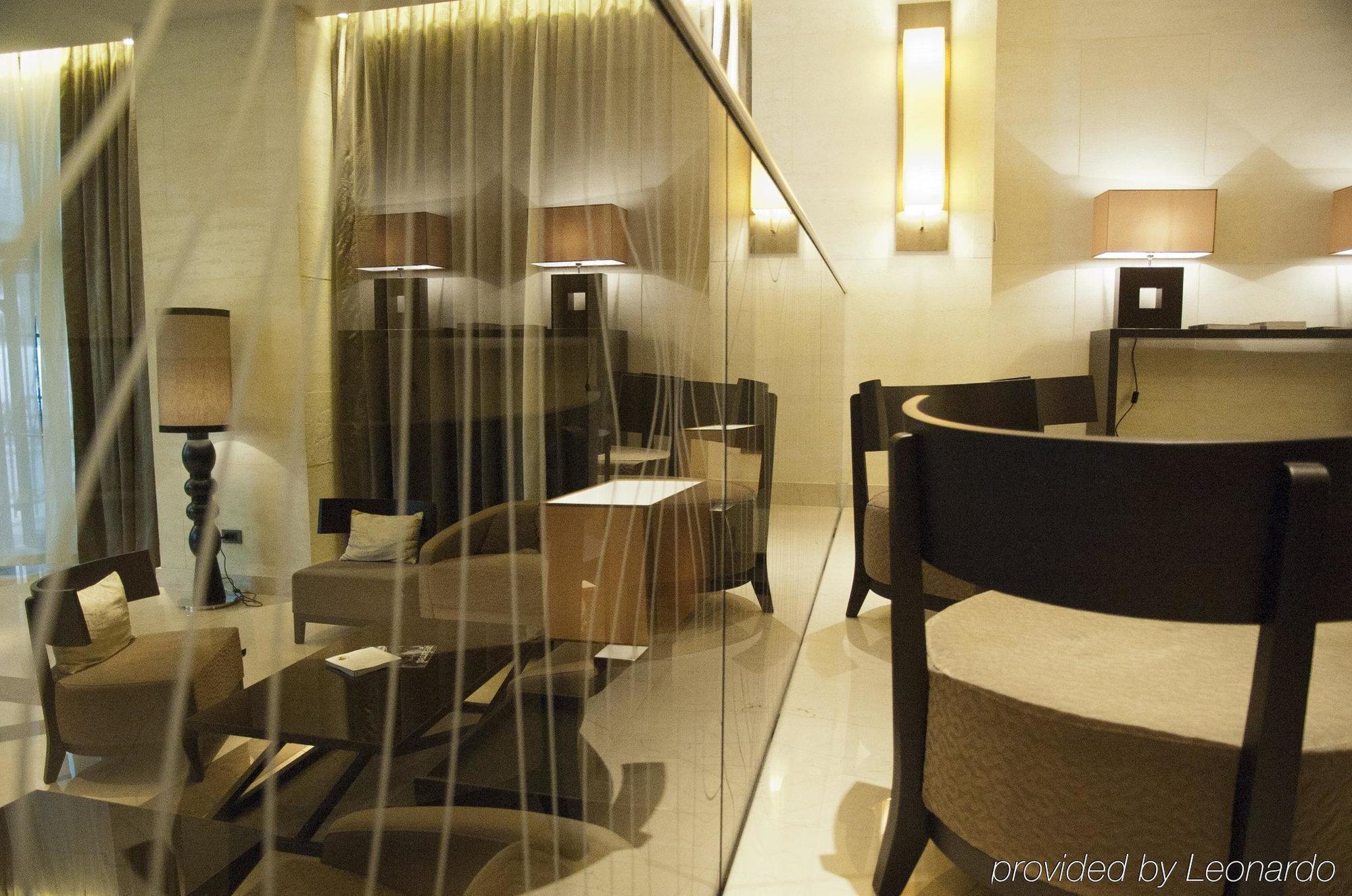 Uptown Palace Milan Dalaman gambar