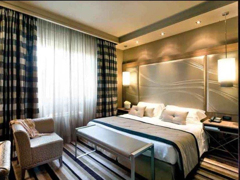 Uptown Palace Milan Luaran gambar
