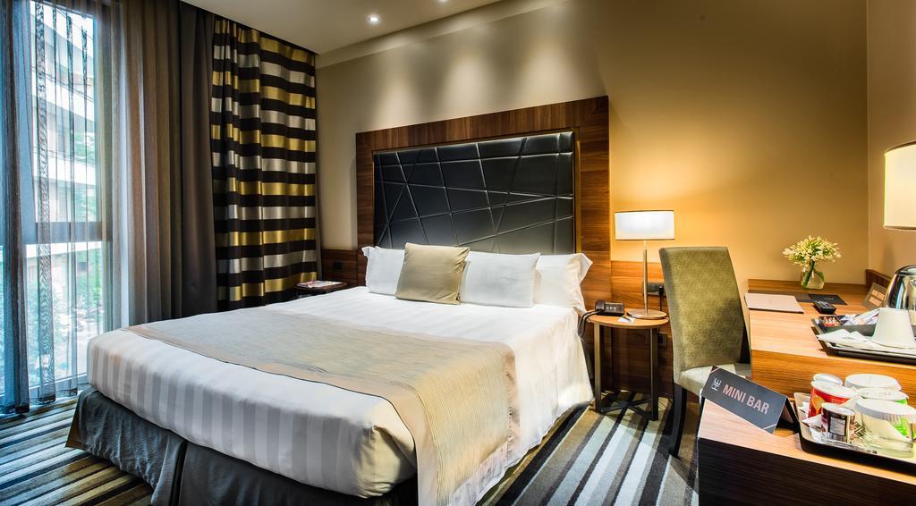Uptown Palace Milan Luaran gambar