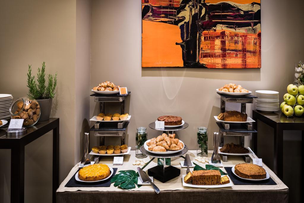 Uptown Palace Milan Luaran gambar