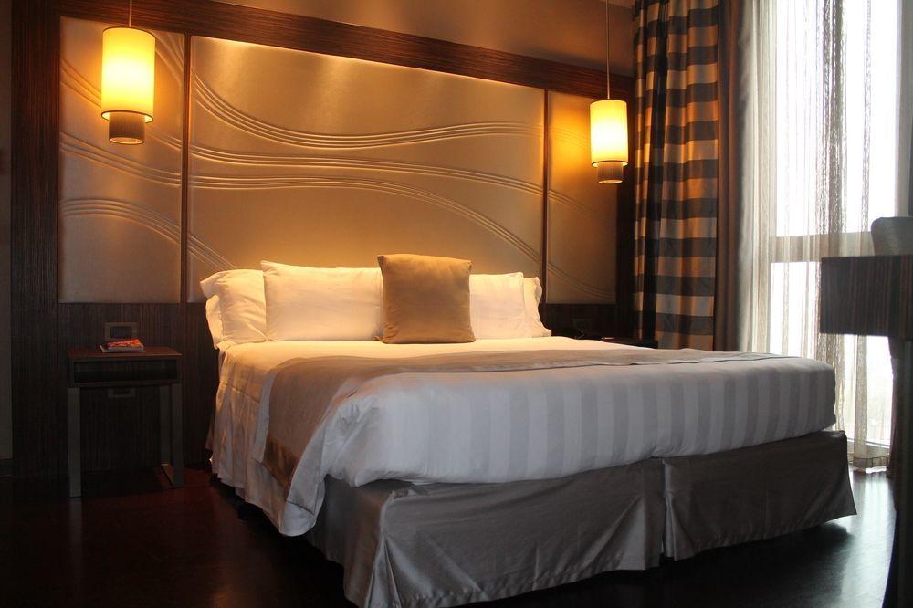 Uptown Palace Milan Luaran gambar
